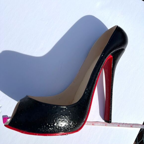 Wild Eye Designs Wine Bottle Holder Stand Stiletto High Heel Shoe Black Red - Picture 14 of 16